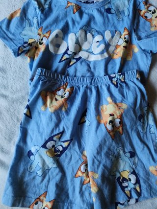 Conjunto Bluey infantil azul