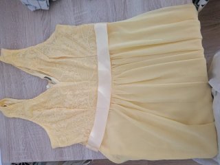 Vestido de fiesta amarillo