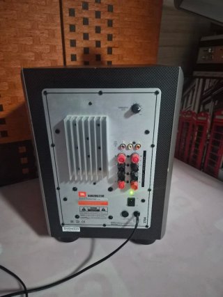Subwoofer JBL 200/230 Negro/Plata