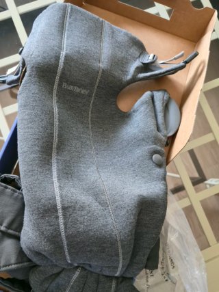 Mochila Portabebés BabyBjörn Mini Gris