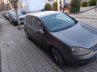 Volkswagen Golf 2004