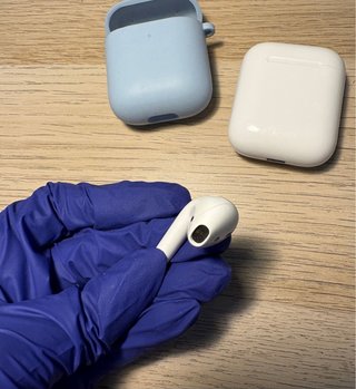 Airpods 1ª Gen Apple Blancos