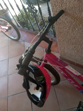 Bicicletta rosa per bambina