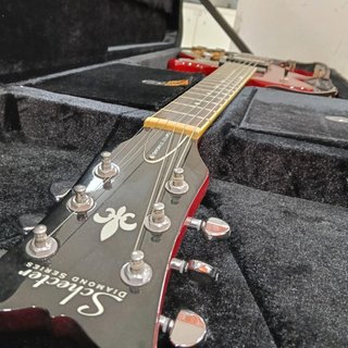 GUITARRA ELECTRICA SCHECTER DIAMOND SERIES CON FUNDA