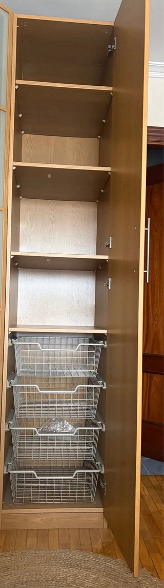 Armario Ikea Madera y Cristal