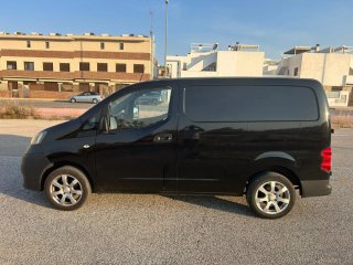 Nissan NV200 2011