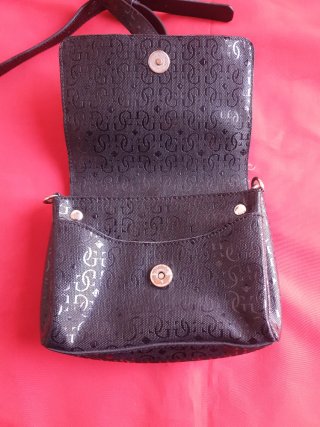 Bolso bandolera Guess negro