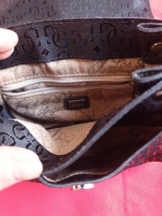 Bolso bandolera Guess negro