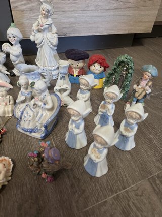 Lote de figuras de porcelana