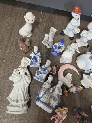 Lote de figuras de porcelana