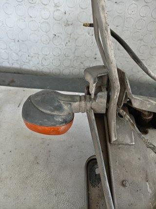 Portatarga con frecce Gilera Nexus 500