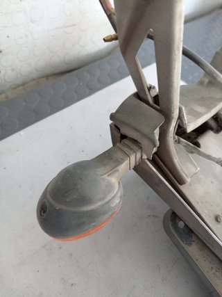 Portatarga con frecce Gilera Nexus 500