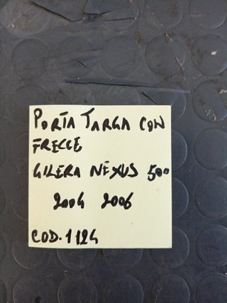 Portatarga con frecce Gilera Nexus 500