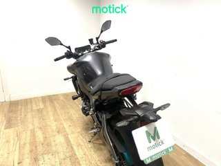 YAMAHA MT-10