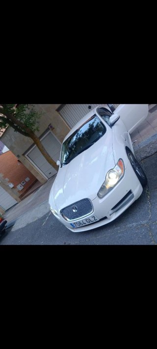 Jaguar XF 2010