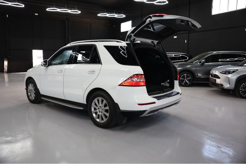 Mercedes-Benz GL 400 2014, foto 35