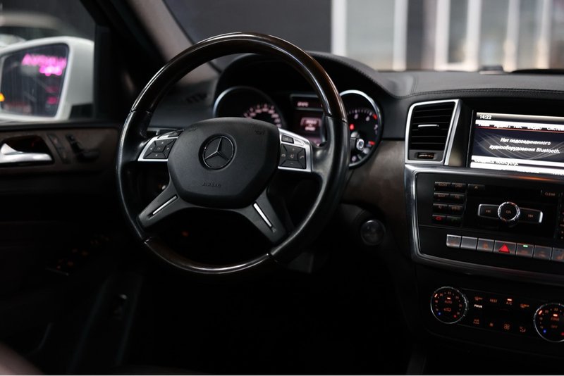 Mercedes-Benz GL 400 2014, foto 39