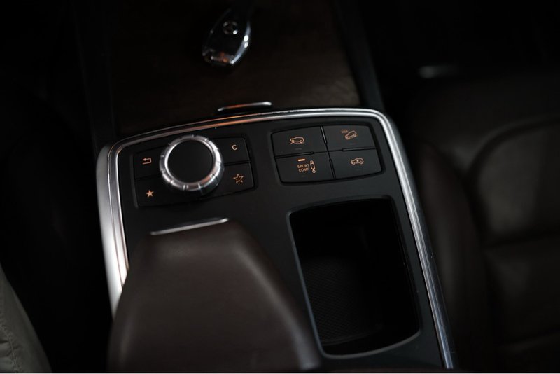 Mercedes-Benz GL 400 2014, foto 25
