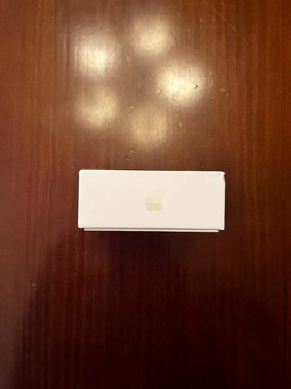 AirPods 4 Blancos con Cancelación de Ruido