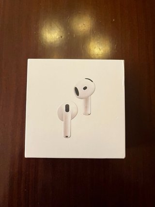AirPods 4 Blancos con Cancelación de Ruido