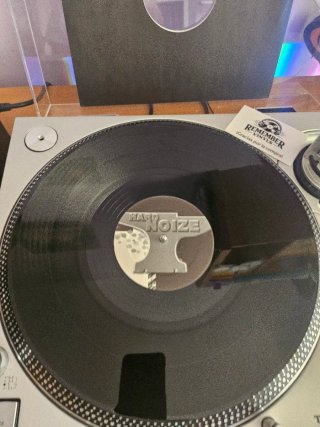 Vinilo Various – First Strike Techno - Schranz