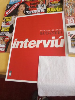 Lote Interviú, regalo cartas y DVD.