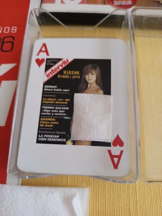 Lote Interviú, regalo cartas y DVD.