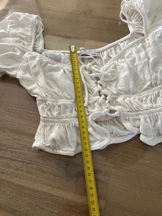 Blusa Bershka blanca romántica mangas abullonadas
