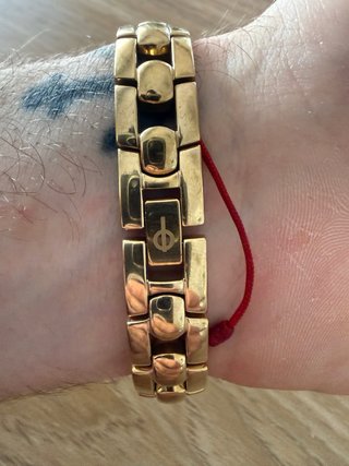 Reloj Radiant Dorado Negro