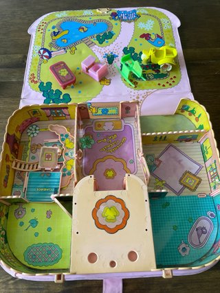 Casa Pin y Pon con muñecos años 80. De Famosa.