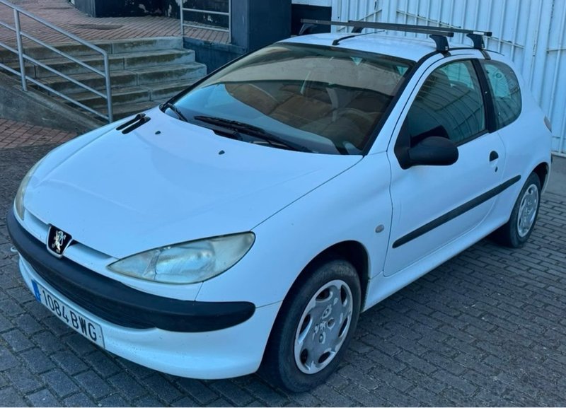 Peugeot 206 - foto 1