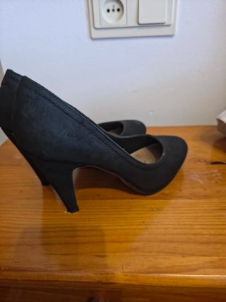 Zapatos de tacón negros