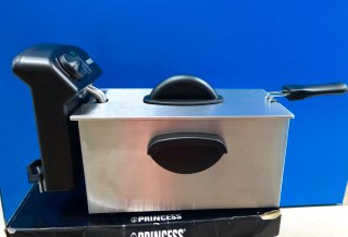 Freidora Princess de 3L, 2000W. Nueva.
