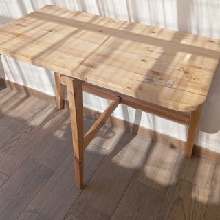 Mesa de madera antigua