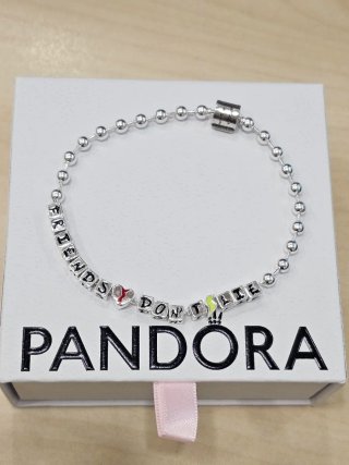 Pulsera Pandora Stranger Things Friends Don't Lie