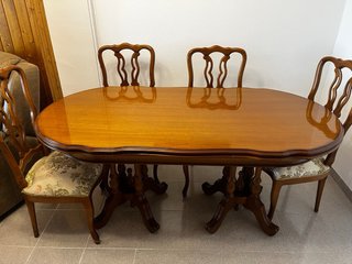 Mesa de comedor extensible de madera