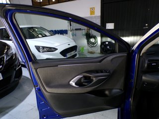 Toyota Yaris PREMIER EDIT. 120H 2021