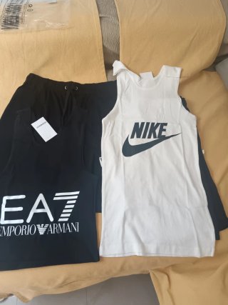 2 Pantalonetas XL, regalo dos camisetas tirantes