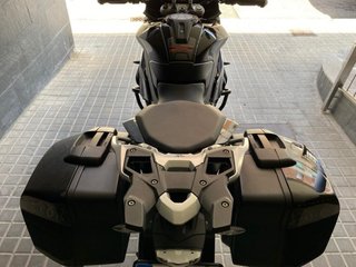 BMW S1000XR Triple Black