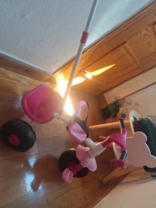 Bicicleta infantil rosa para 3 a 4. Años