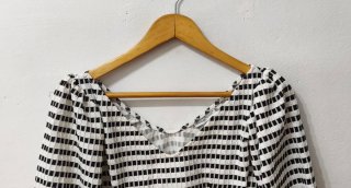 Top manga larga blanco y negro Zara mujer Talla S