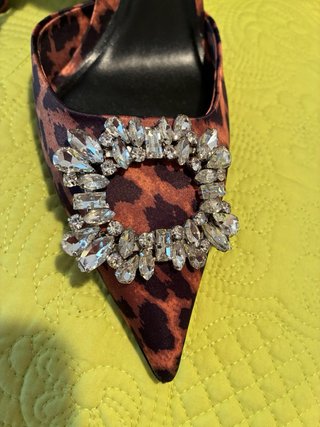 Sandalias Zara Animal Print Talla 38 Broche Joya