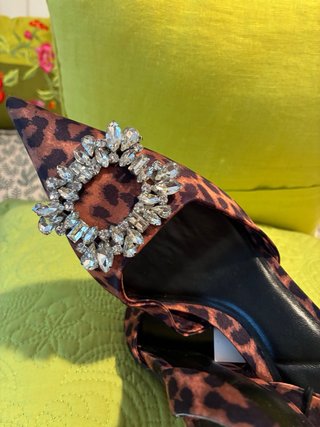 Sandalias Zara Animal Print Talla 38 Broche Joya