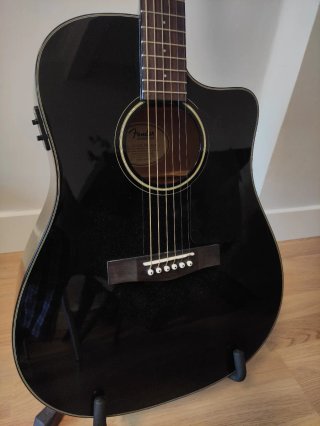 Guitarra electroacústica Fender CD-60CE negra