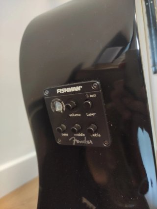 Guitarra electroacústica Fender CD-60CE negra