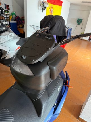 Baúl Kymco AK 550 Negro/Azul