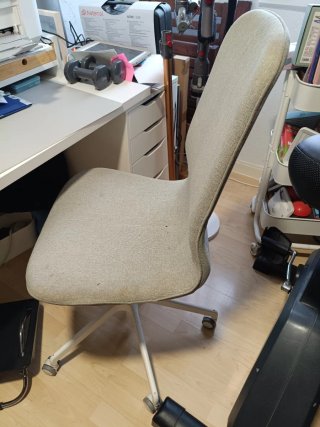 Silla de escritorio IKEA Langfall beige