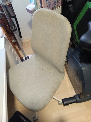 Silla de escritorio IKEA Langfall beige