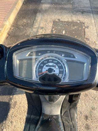 Kymco Bet Win 250 Scooter Negra