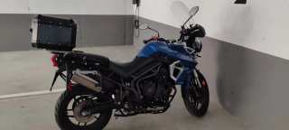 Triumph Tiger 800 XRT Azul